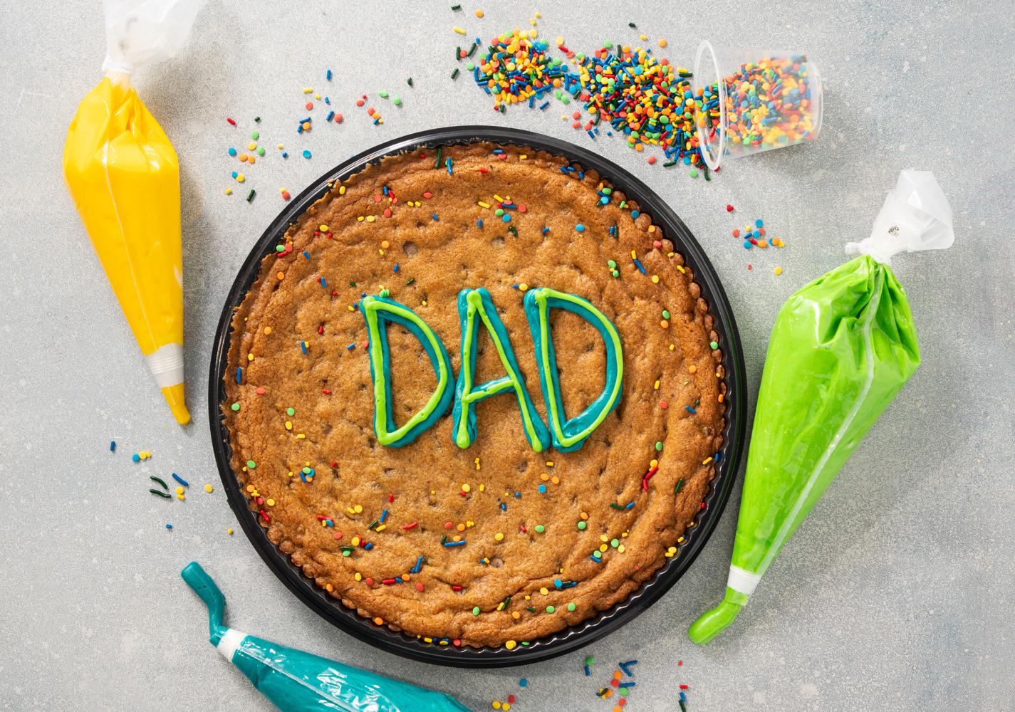Kids' Club Father's Day Cookie Cake Decorating