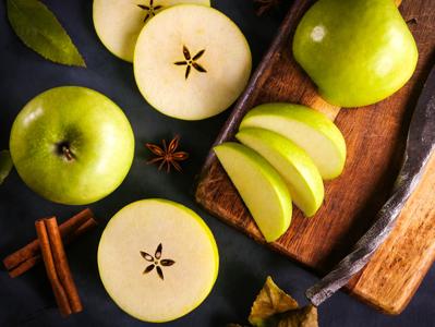 Petite Chefs’ Apples, Apples, Apples