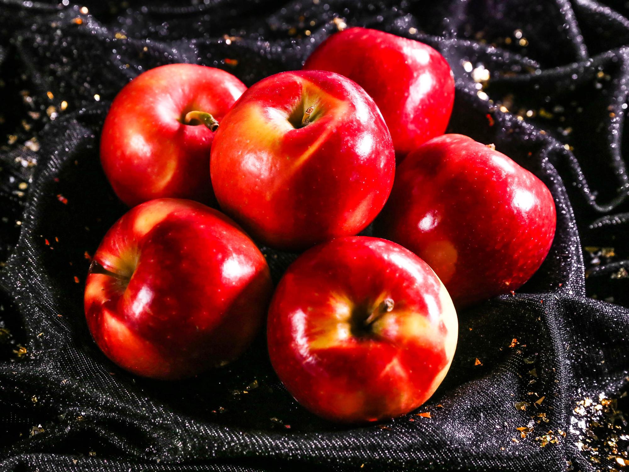 apples