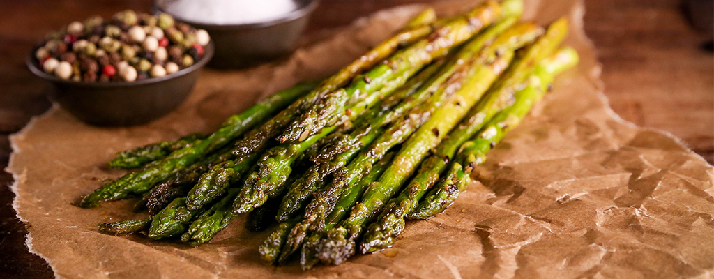 asparagus with walnut chive vinaigrette