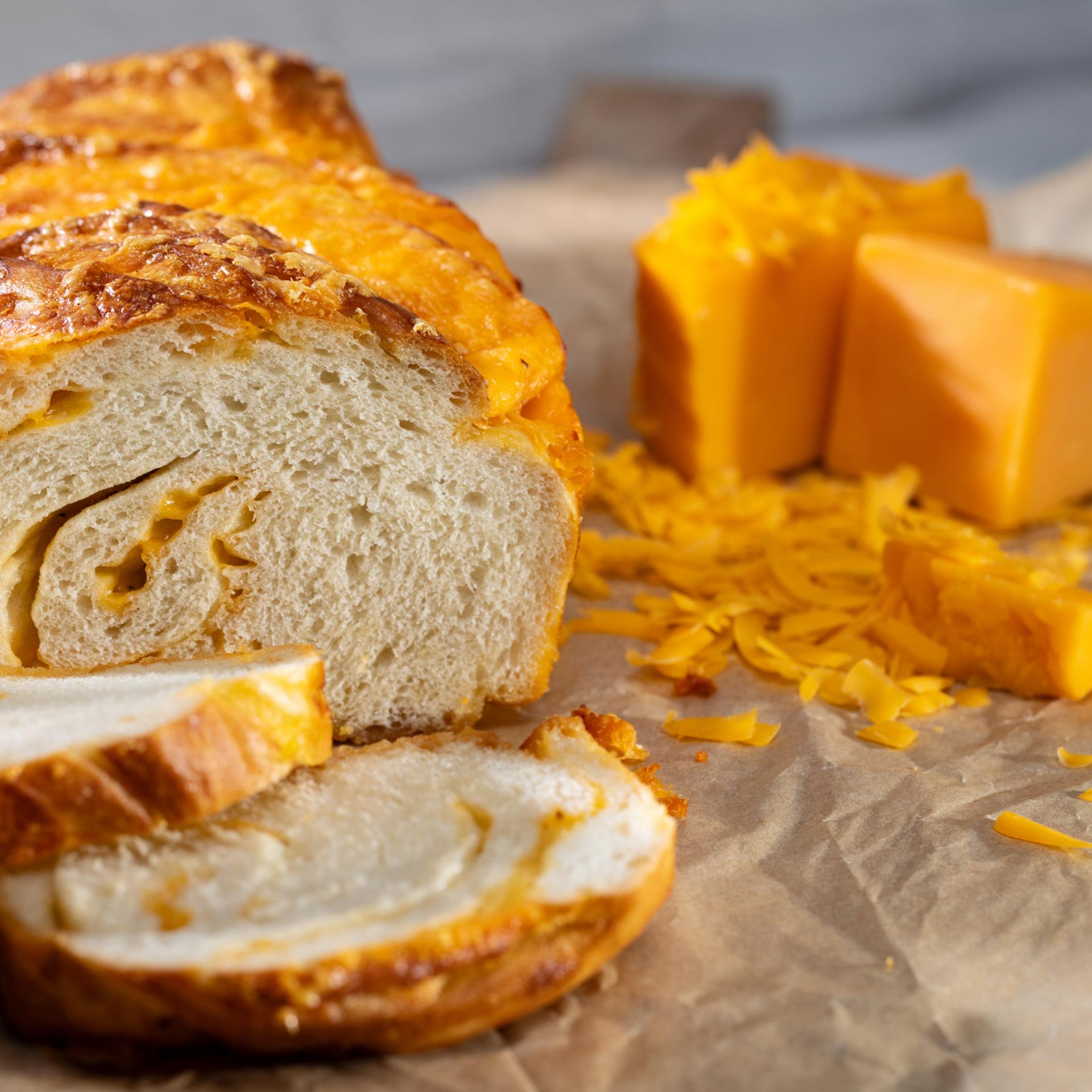 Dlm Garlic herb cheddar bread