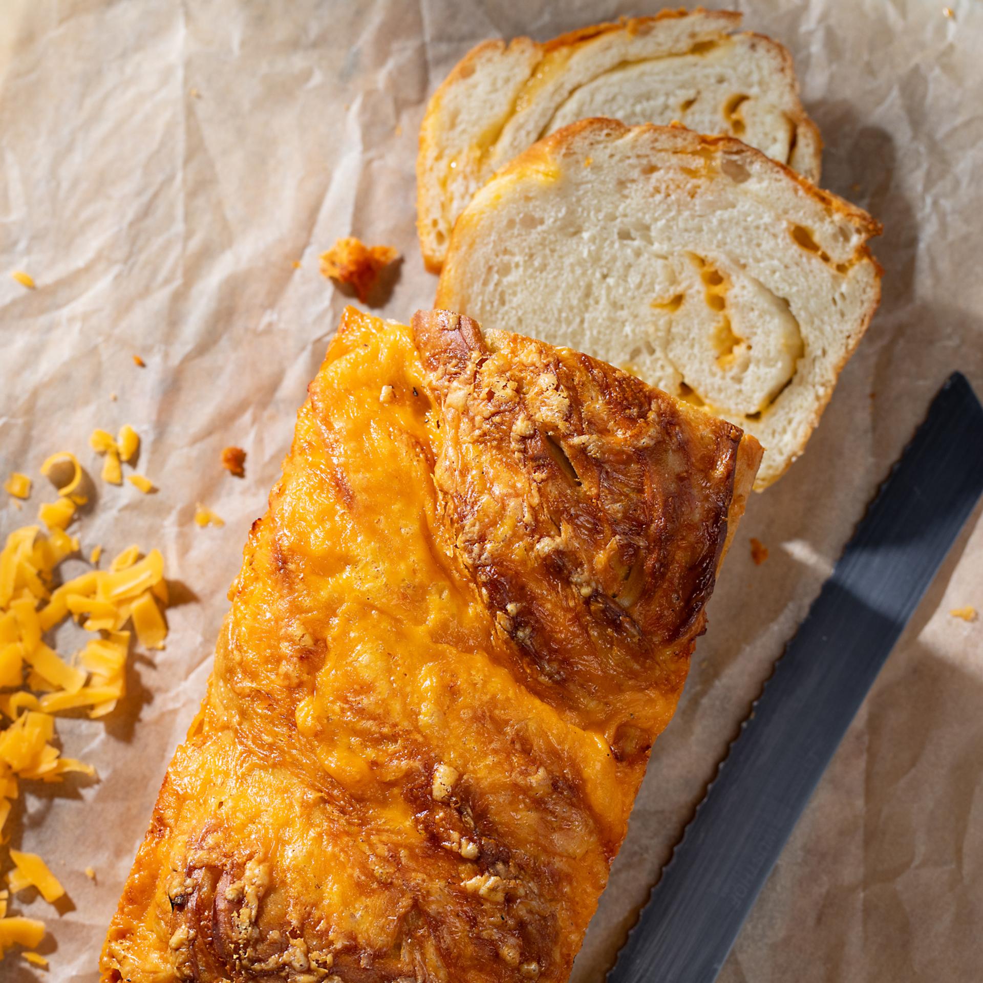 Dlm Garlic herb cheddar bread