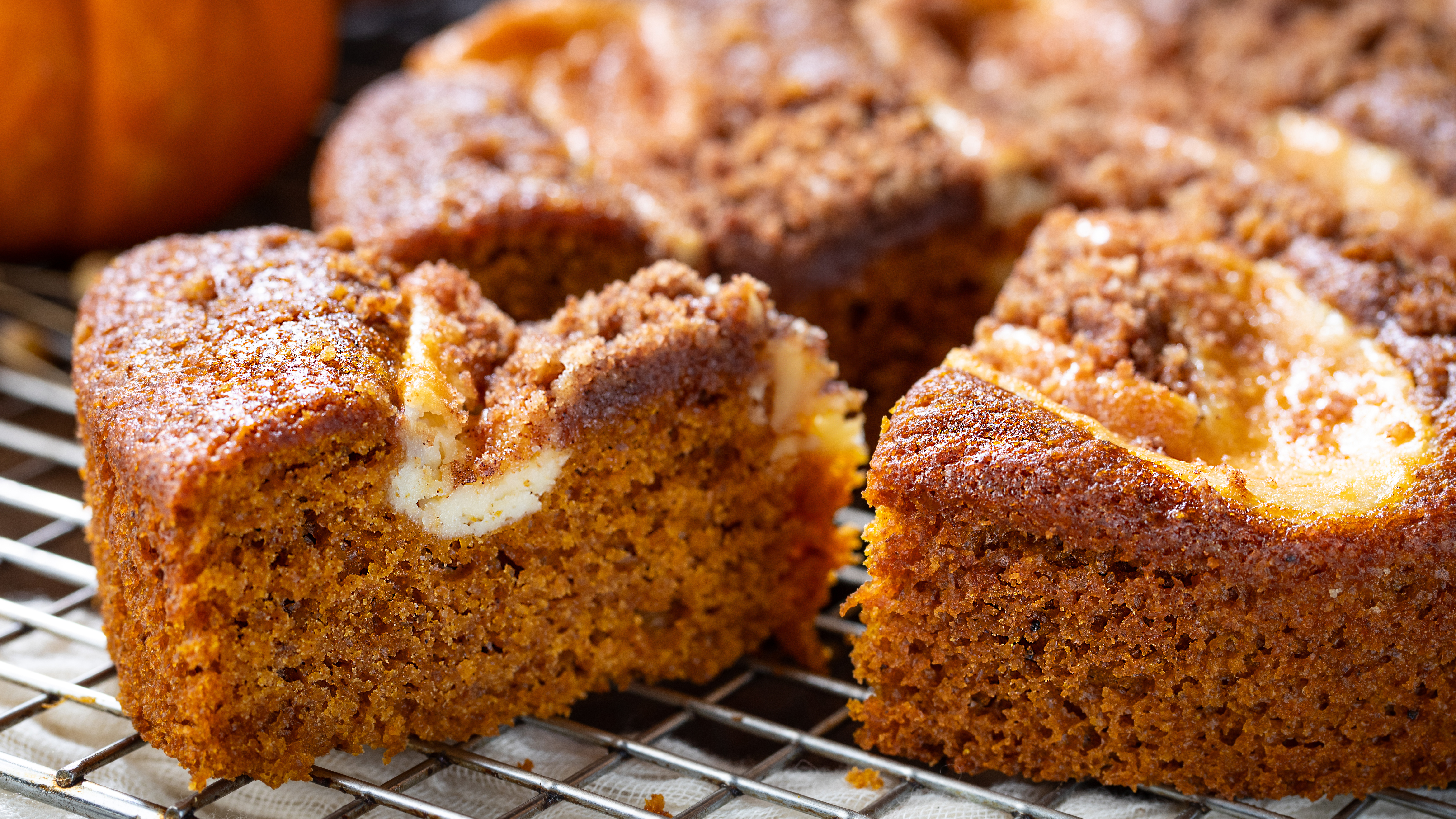 Pumpkin Cream Cheese Crunch Coffee Cake
