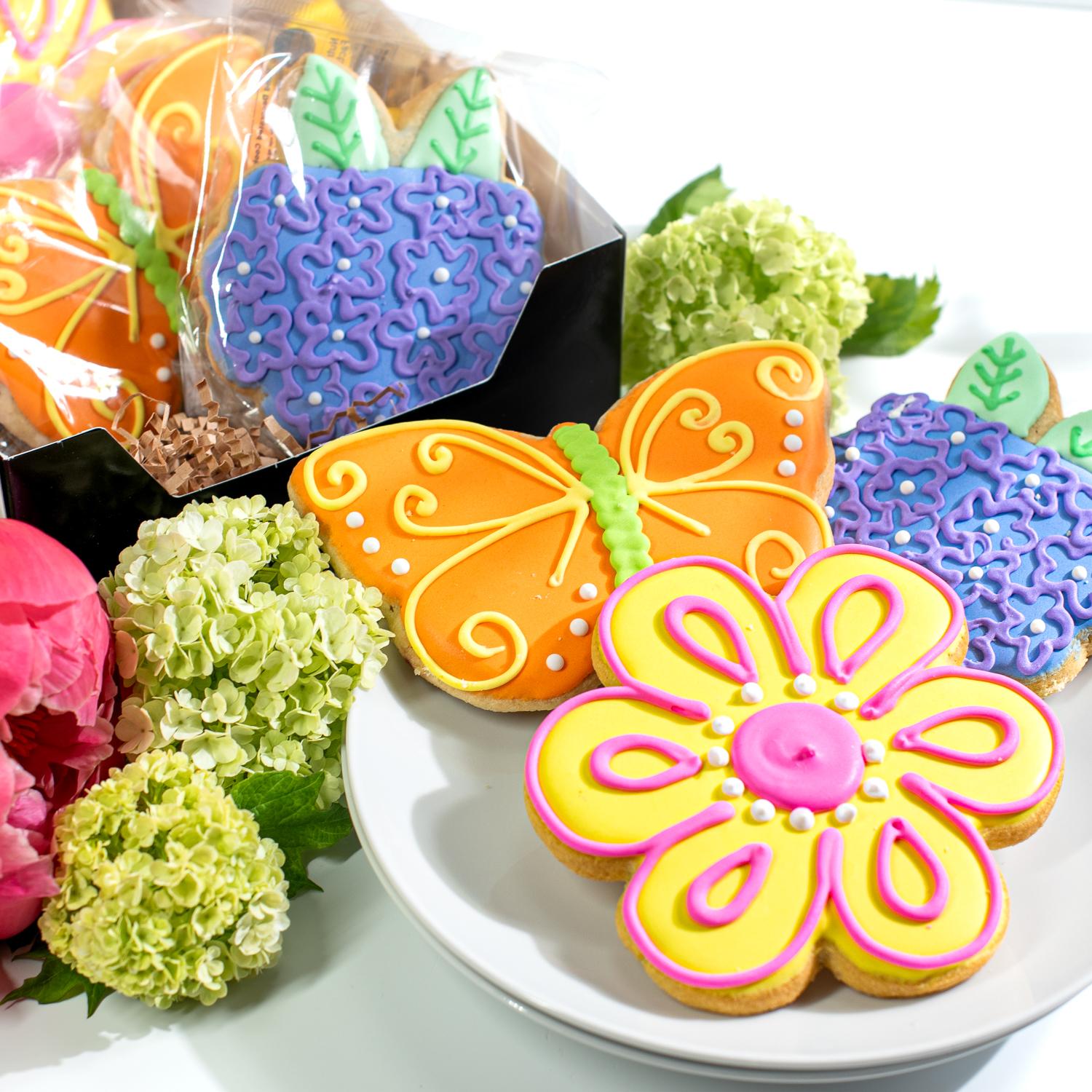 Frosted Bakery Cookie Collection Six Pack, two butterflies, two daisies and two hydrangeas