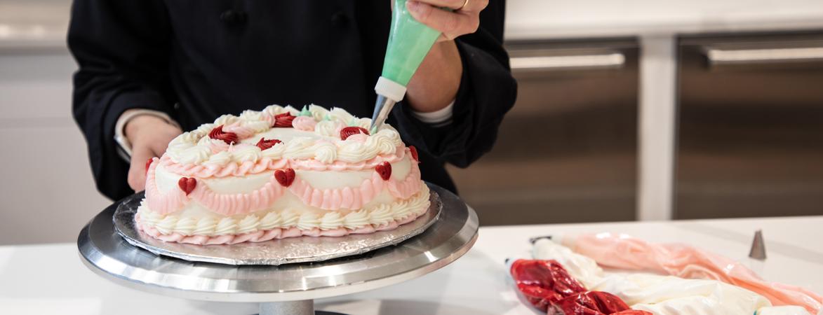 Valentine's Day Cake Decorating Workshop