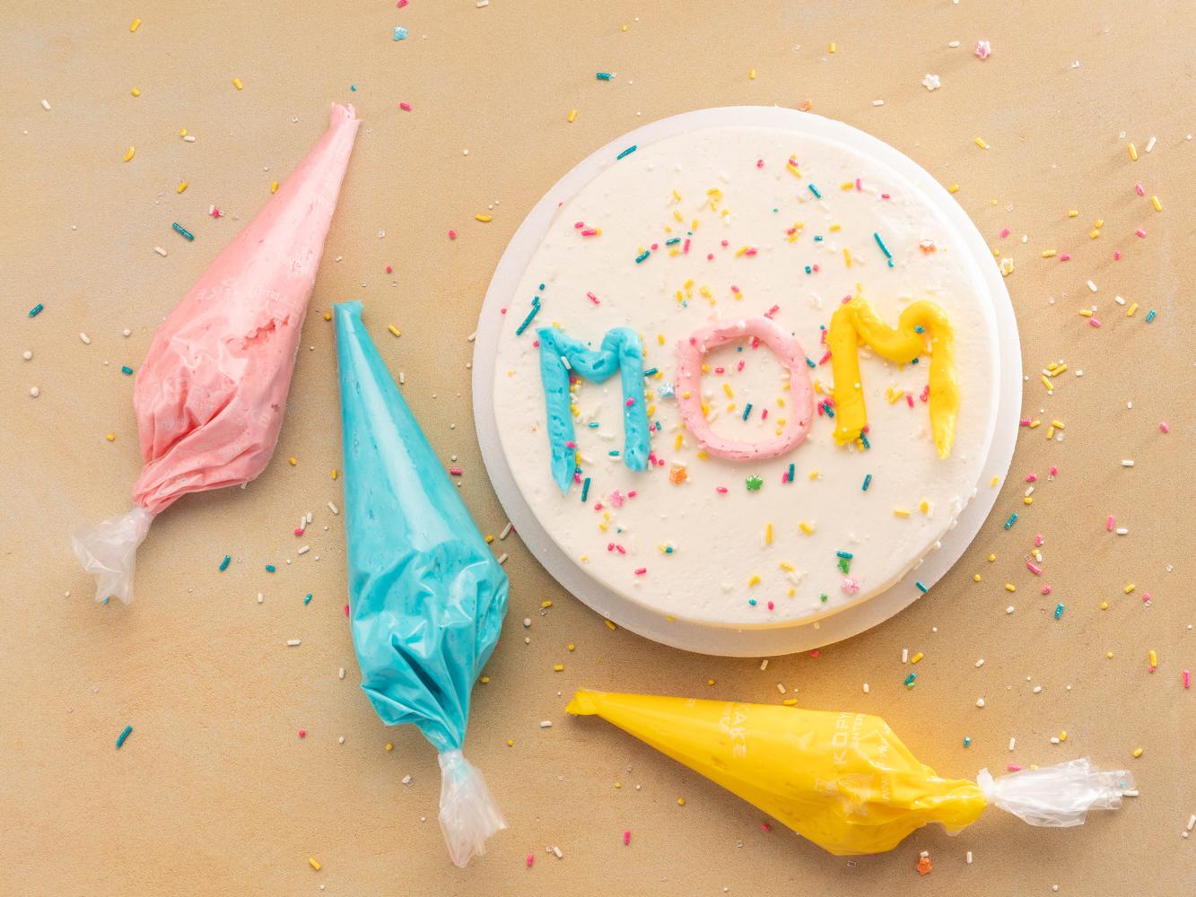 Kids' Club Mother's Day Cake Decorating