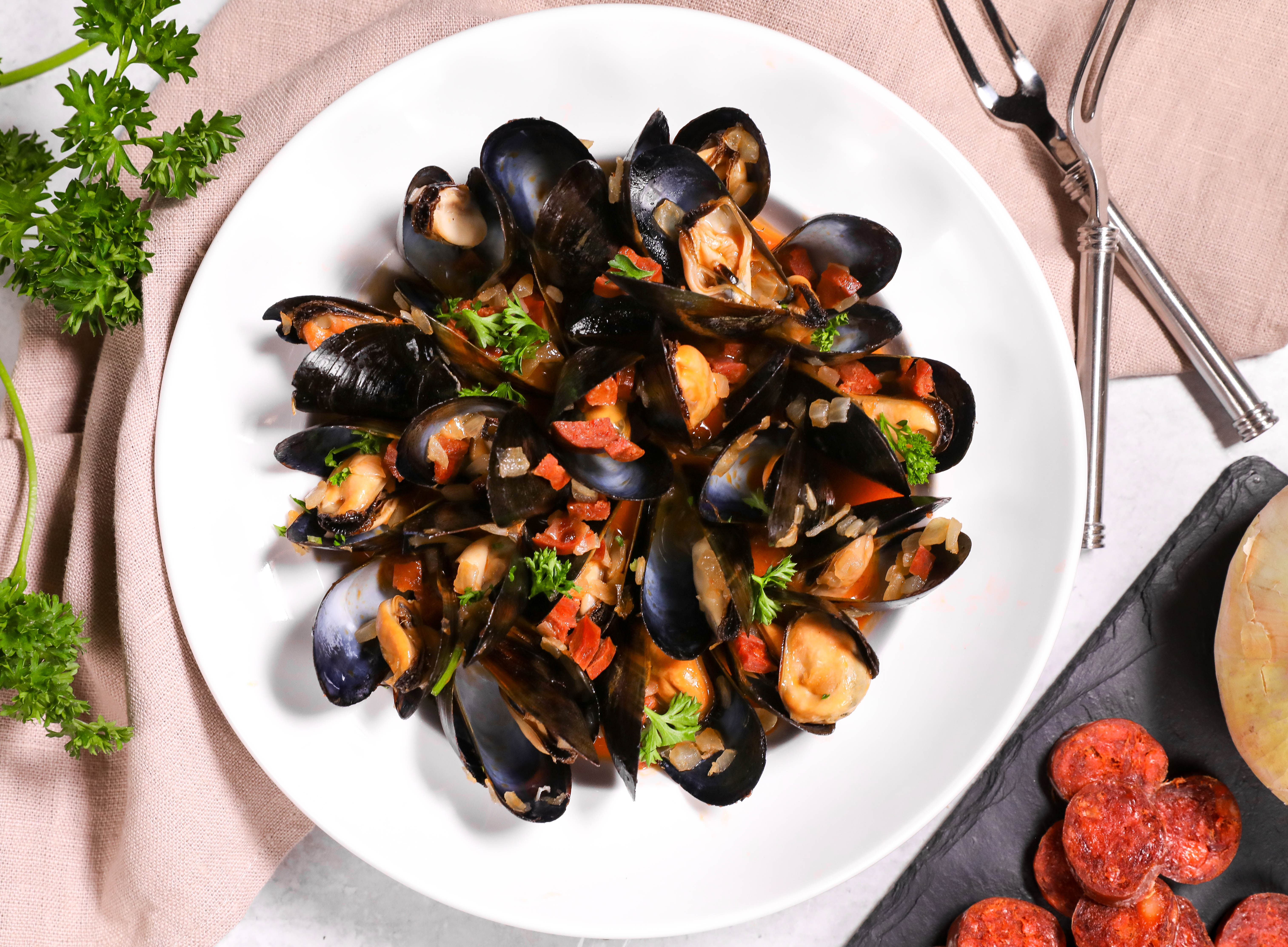 Mussels & Chorizo