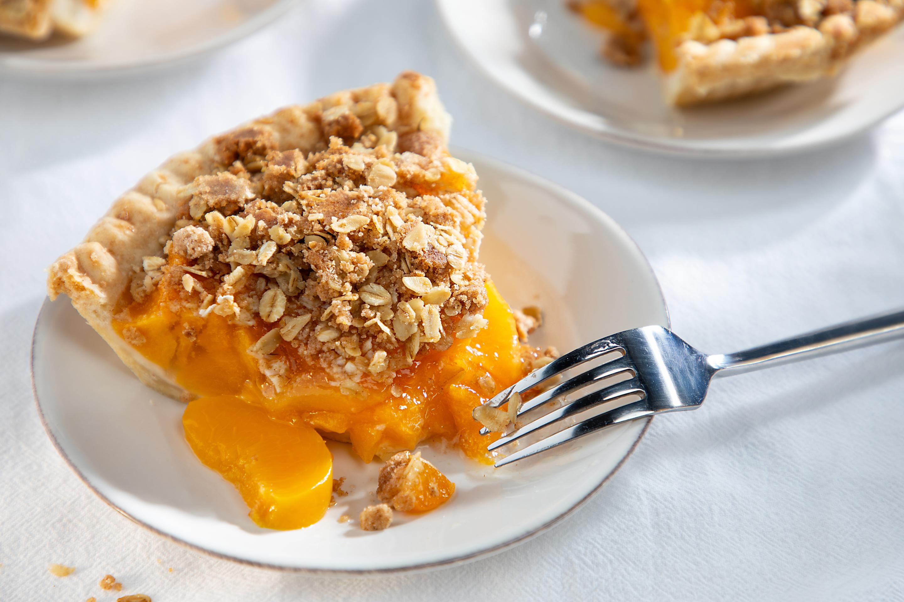DLM Peach Dutch Pie