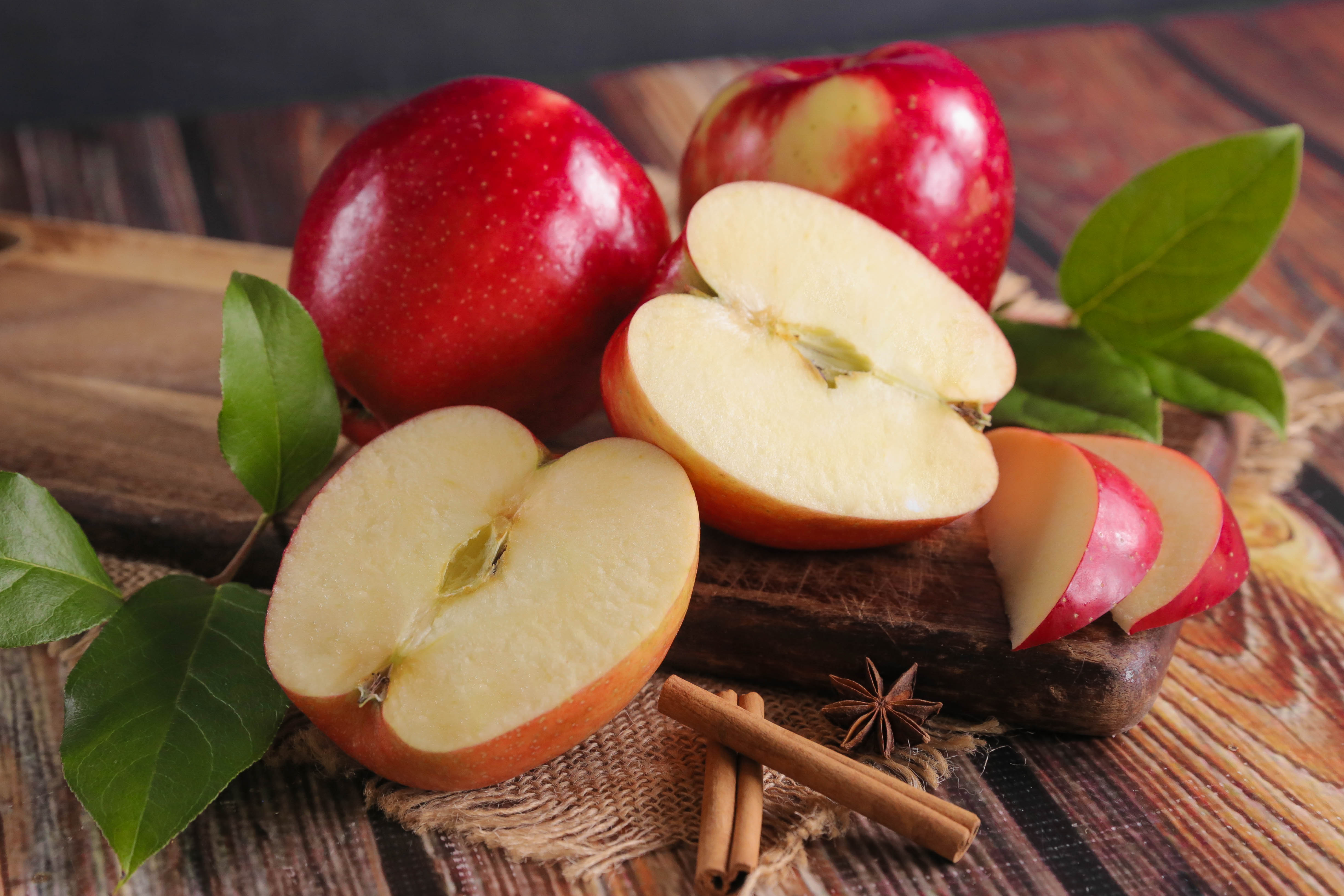 sweet tango apple