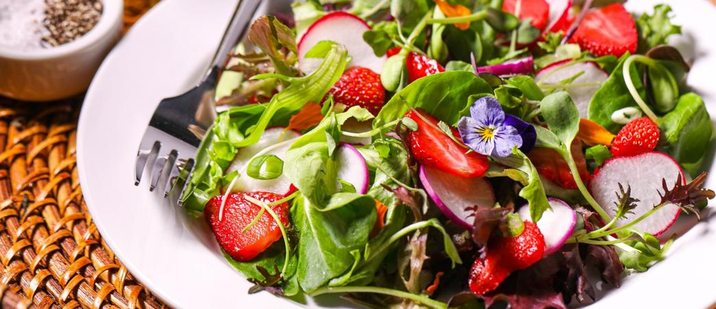 Local Strawberry & Radish Salad
