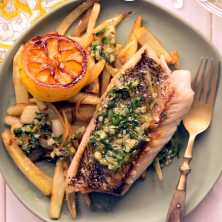Red Snapper With Fennel and Salsa Verde