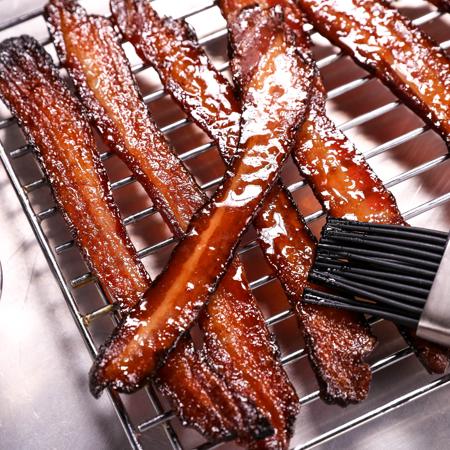 Maple & Sriracha Glazed Bacon