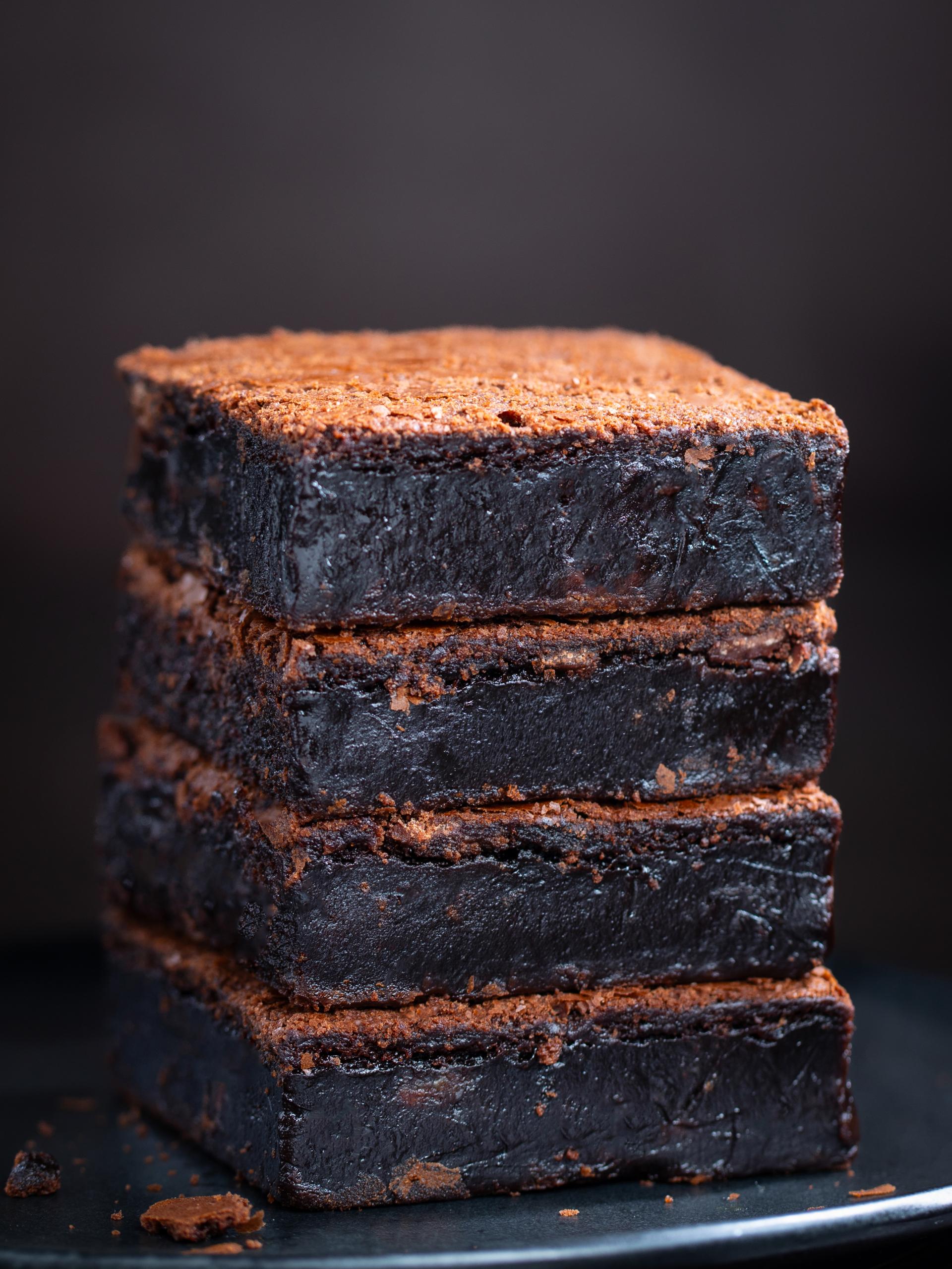peppermint chocolatier brownies for holidays in a 6 count gift box limited edition
