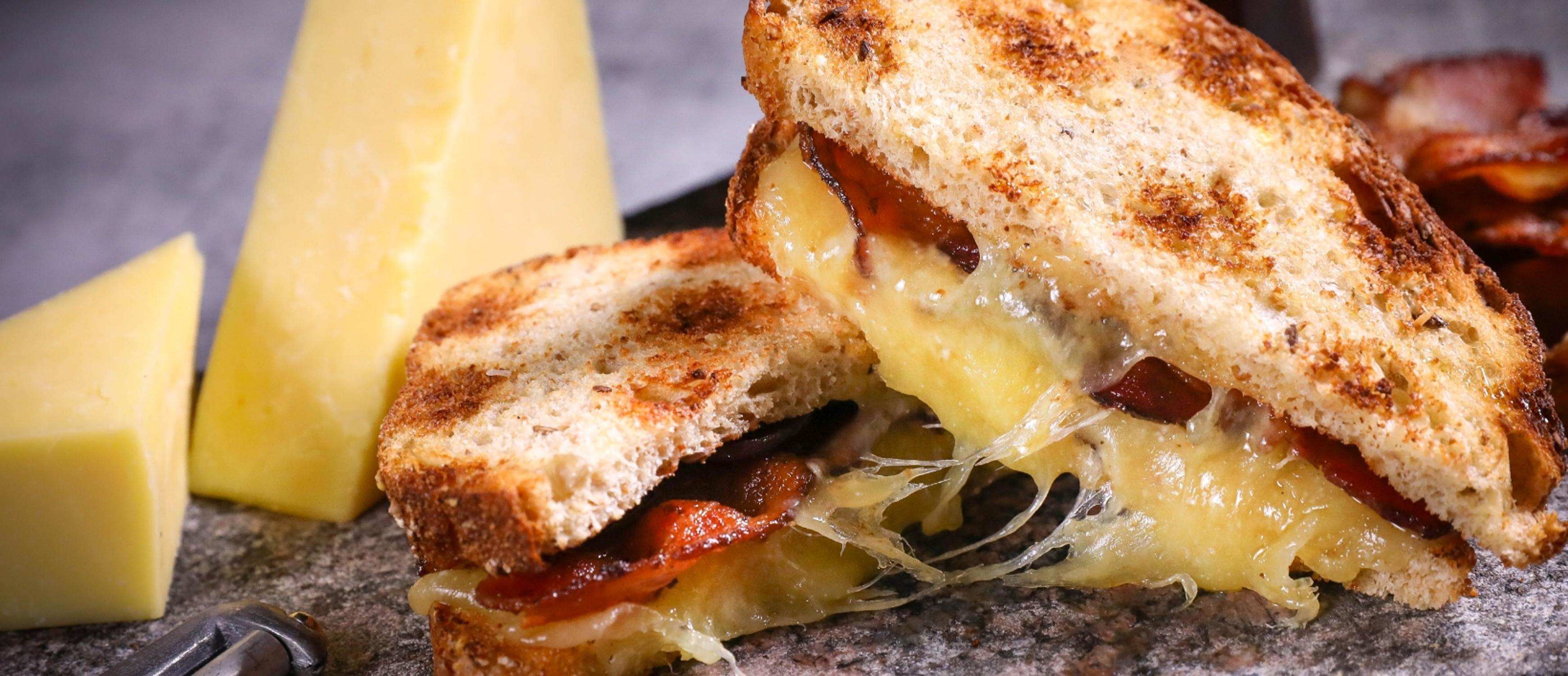 Bacon Cheddar Grilled Cheese Kit