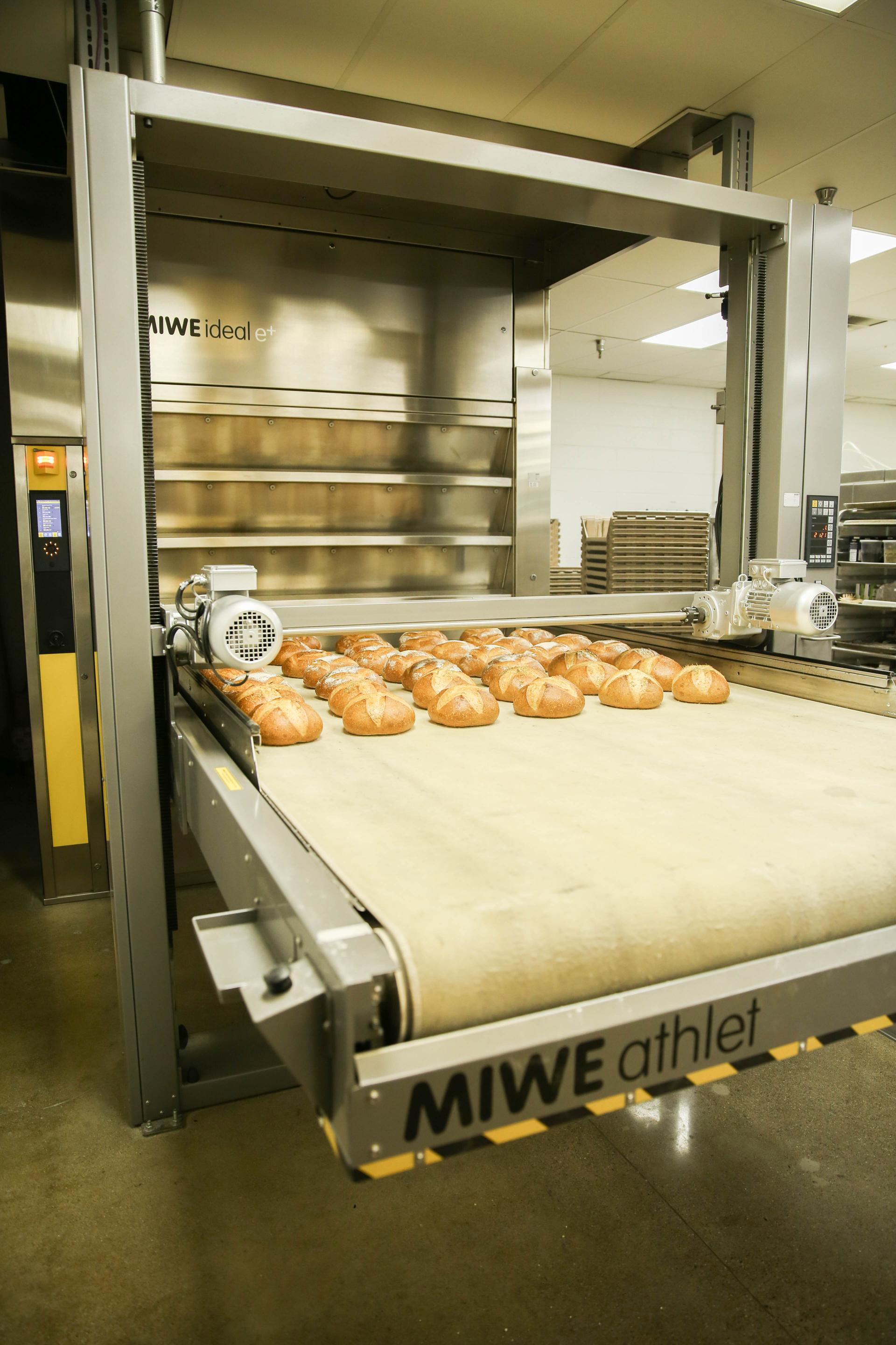 Bread oven