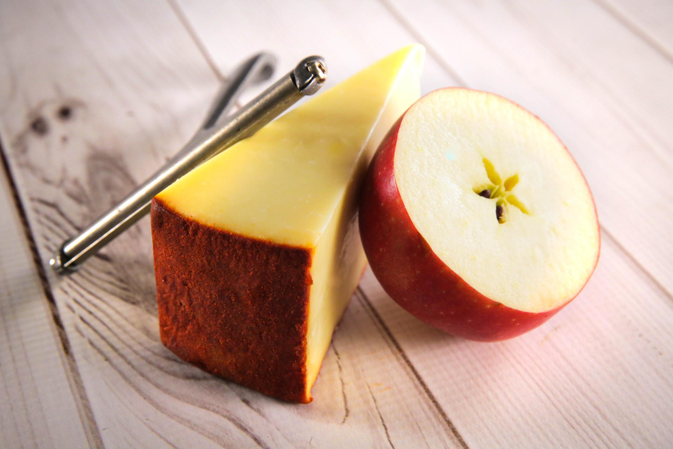 Carr Valley applewood smoked cheddar