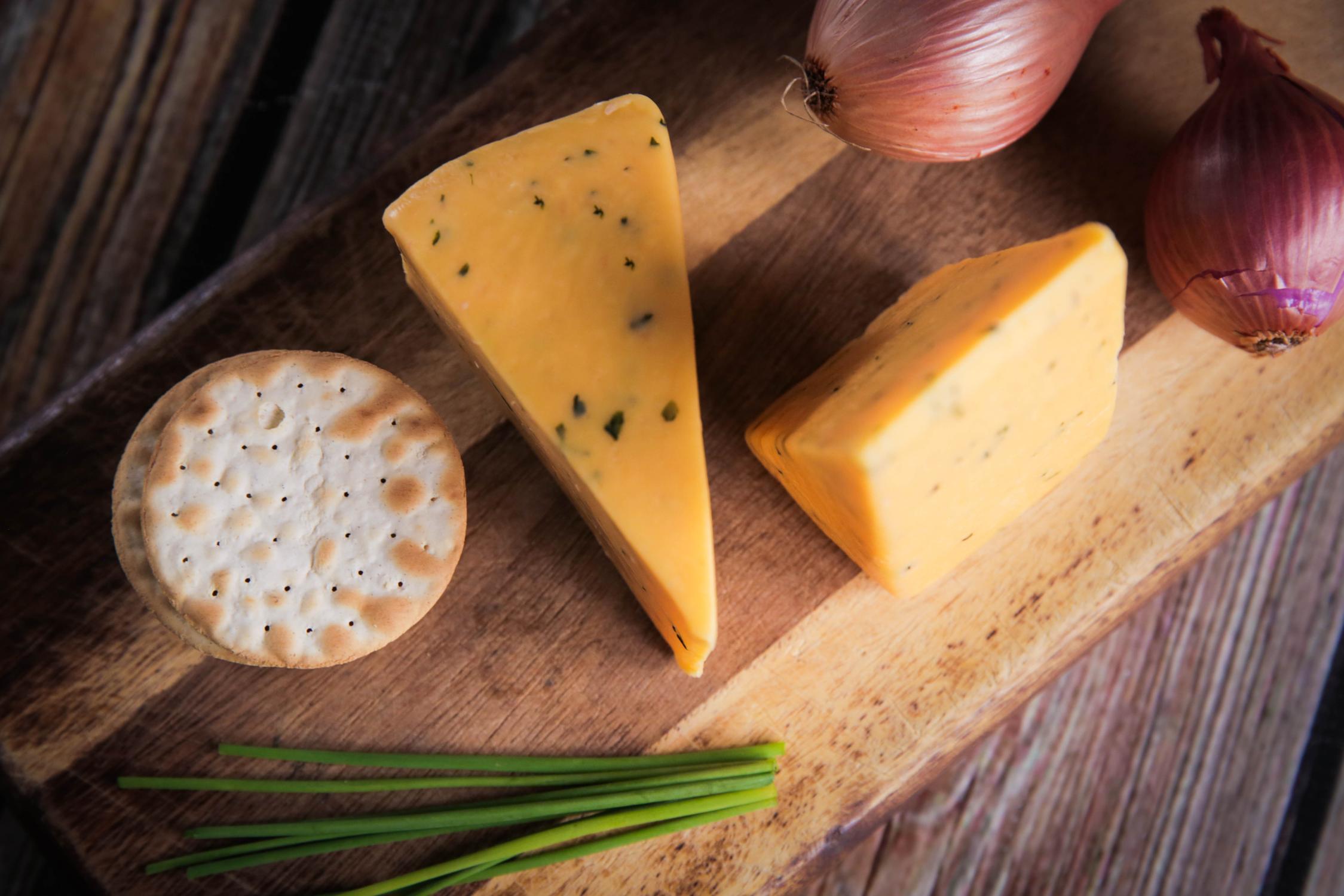 Cotswold Gloucester Onions & Chive