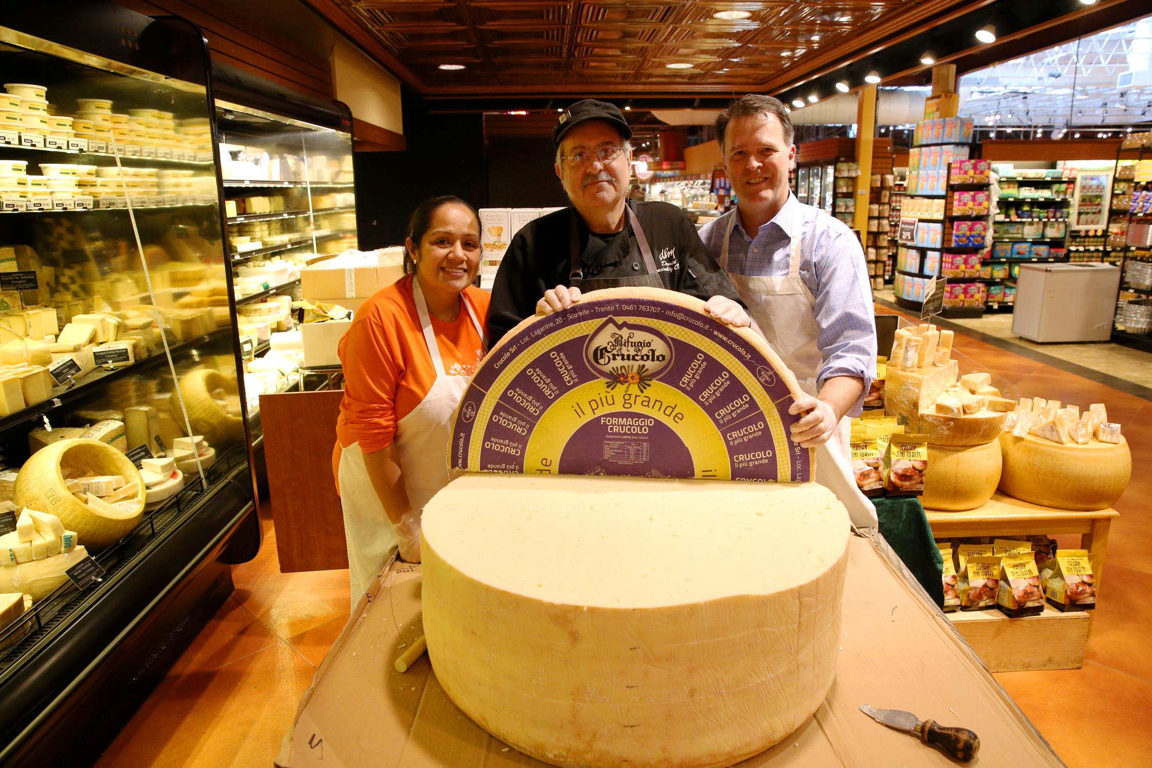 Crucolo with Cheese Shop Managers