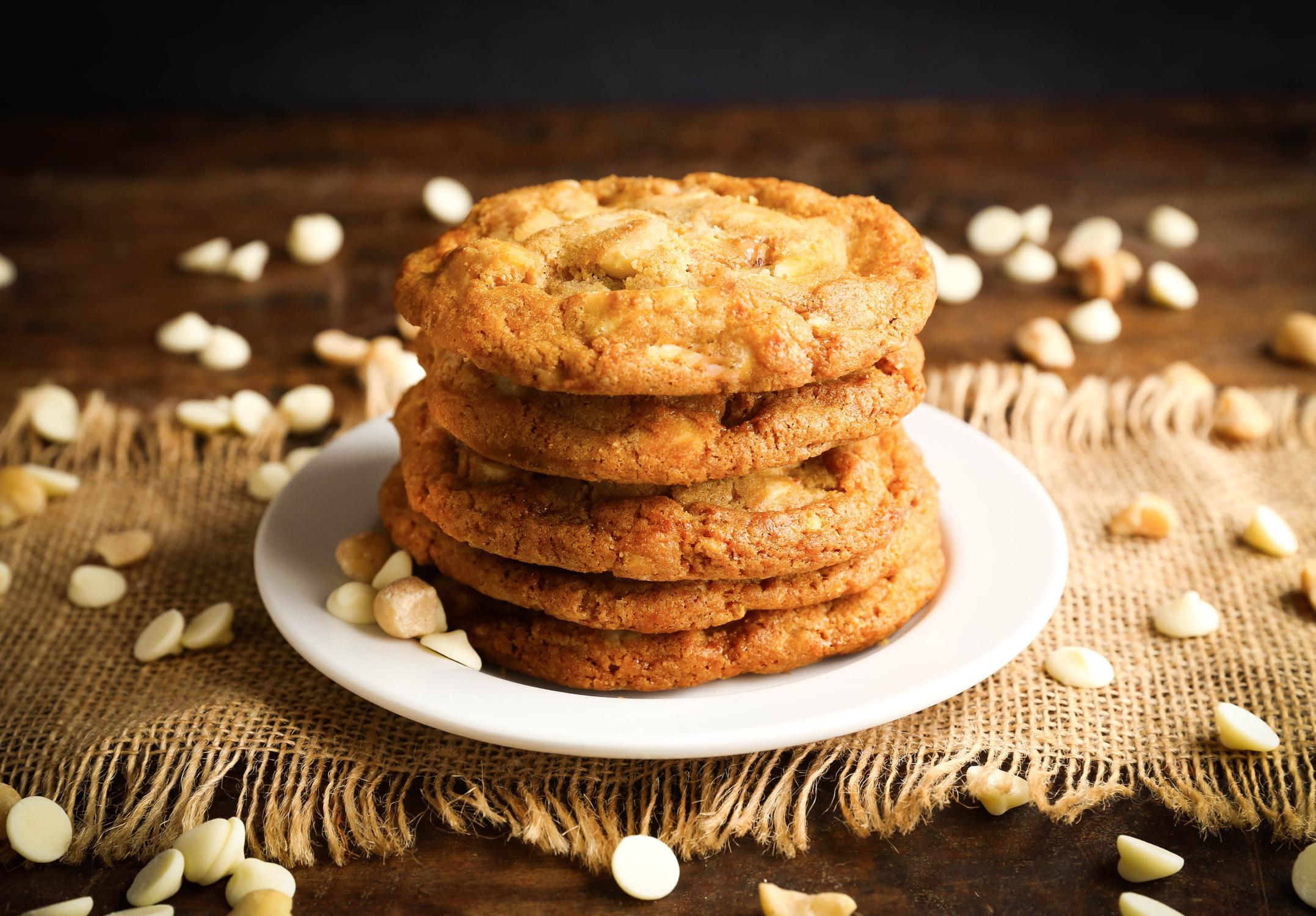DLM Gourmet Macadamia Nut Cookies