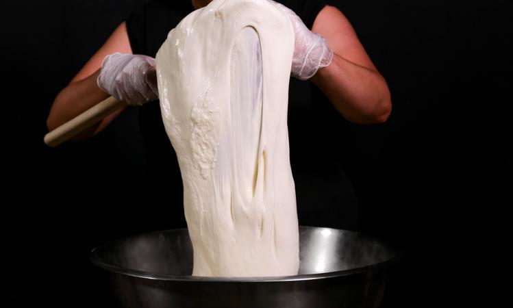 Hand stretched DLM Mozarella