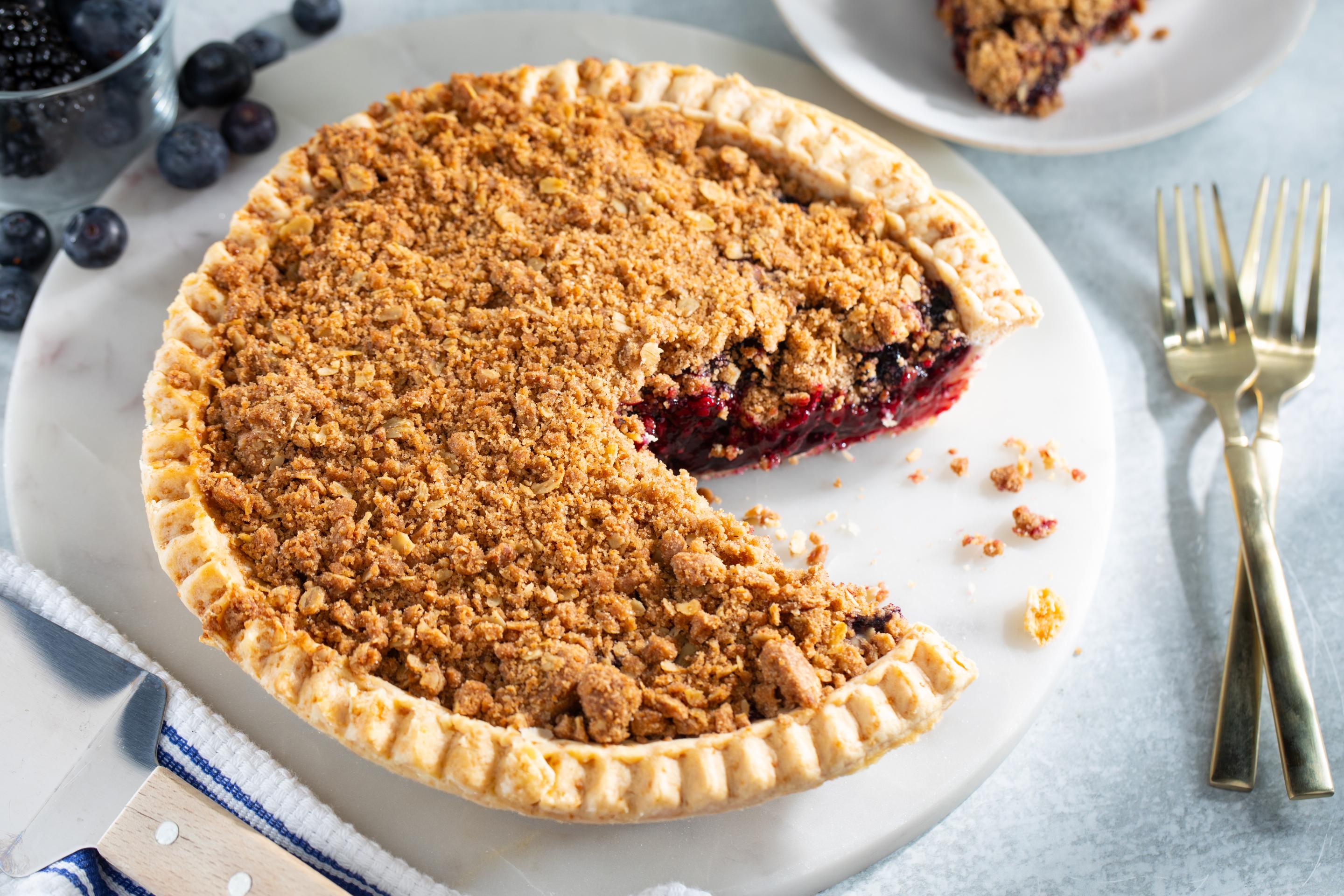 Grandma Dutch Berry Pie with rolled oat streusel topping