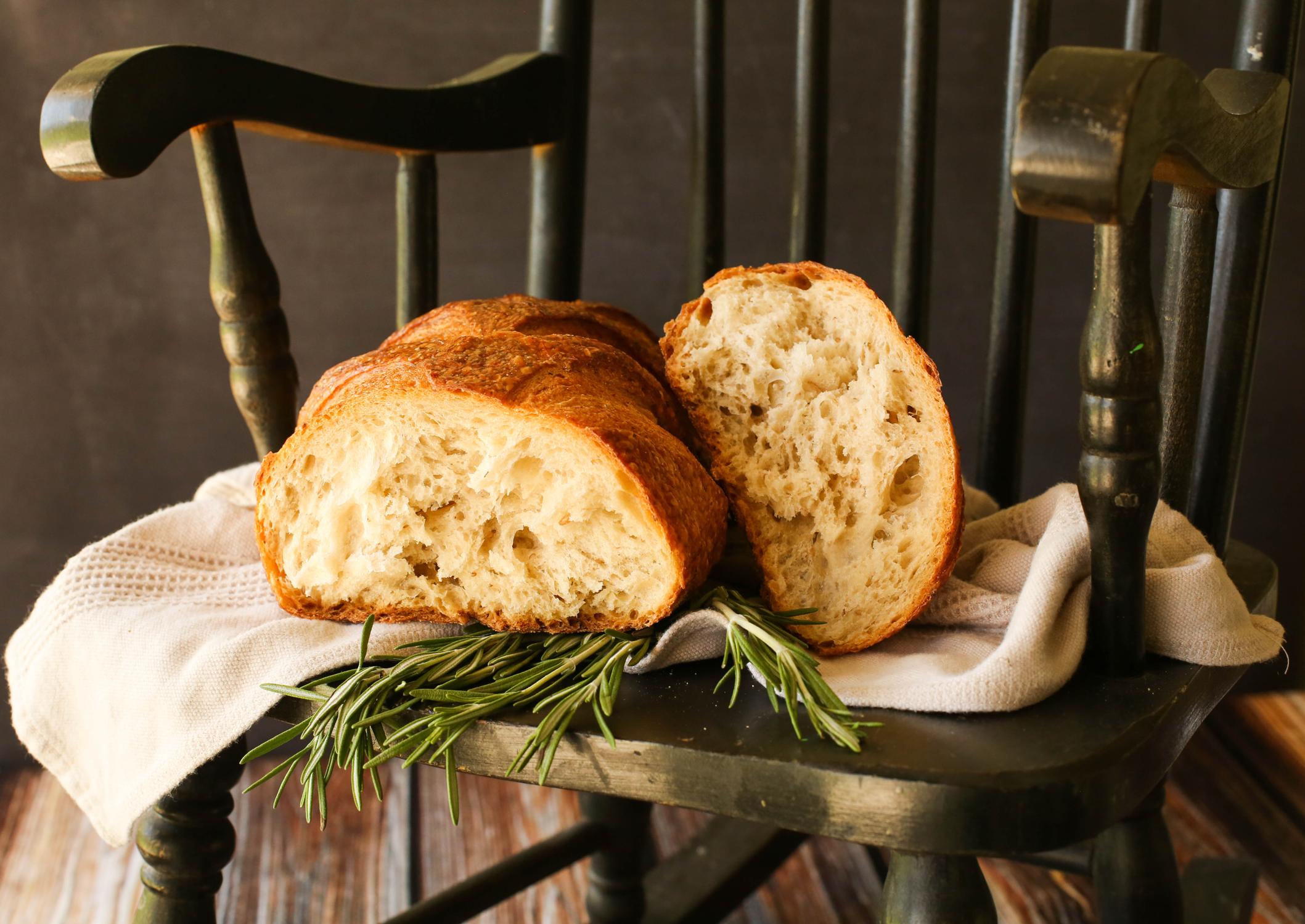 DLM ARtisan Farmhouse Bread