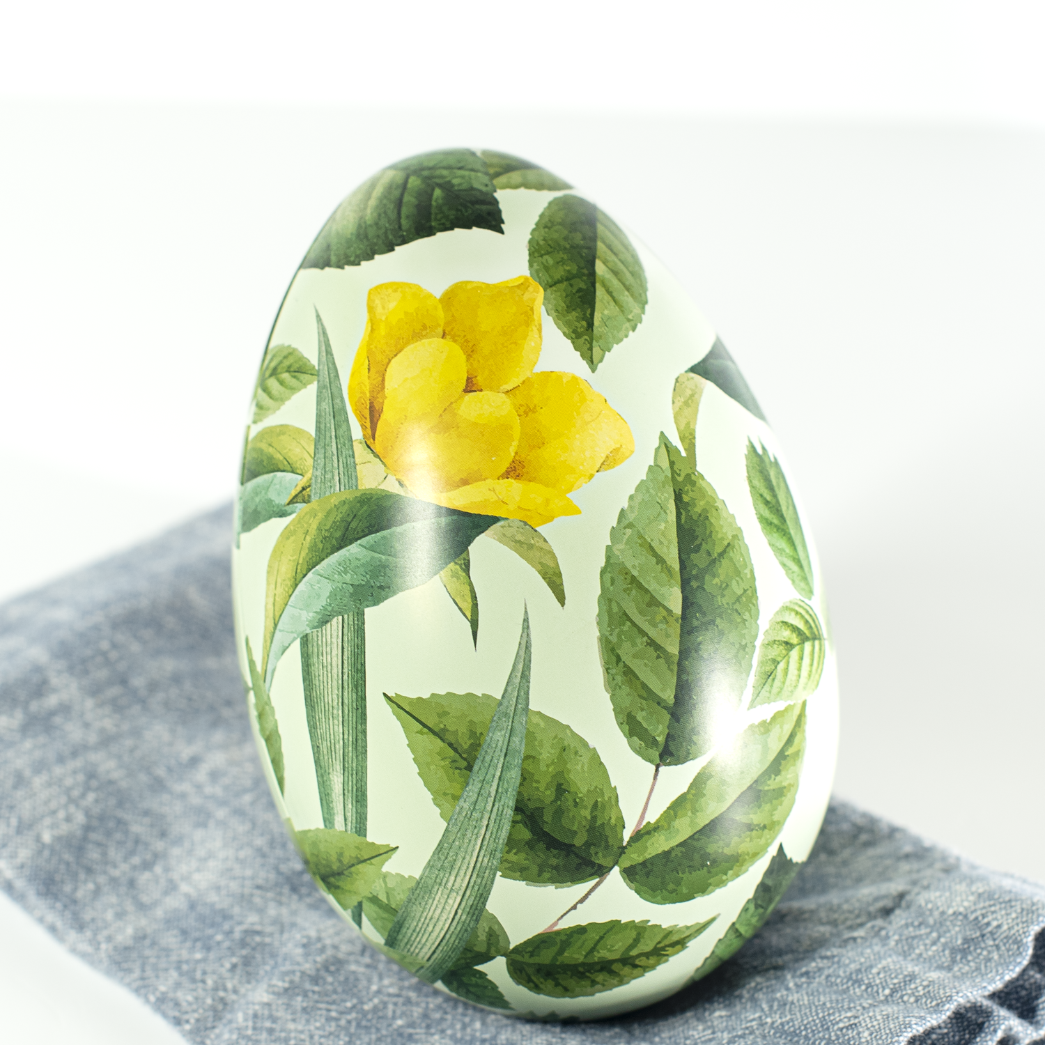 Gava Bloom Egg with candy