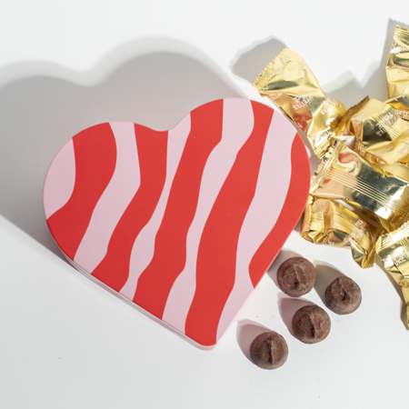 Gava Heart tin with chocolate truffles