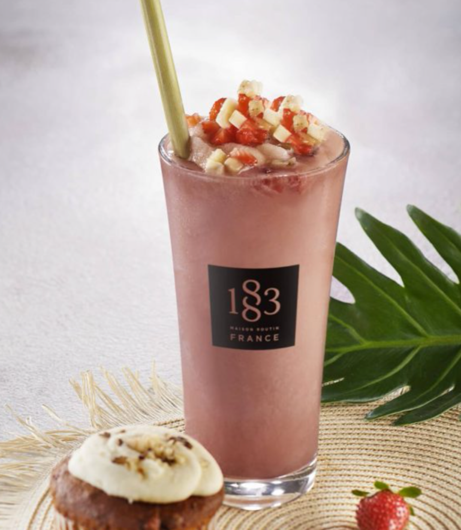1883 Strawberry Banana Smoothie