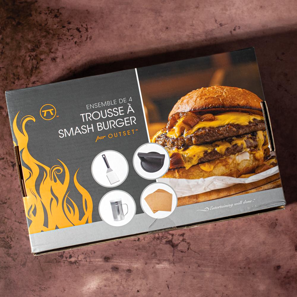 Smashburger gift set with press, spatula, papers and shaker