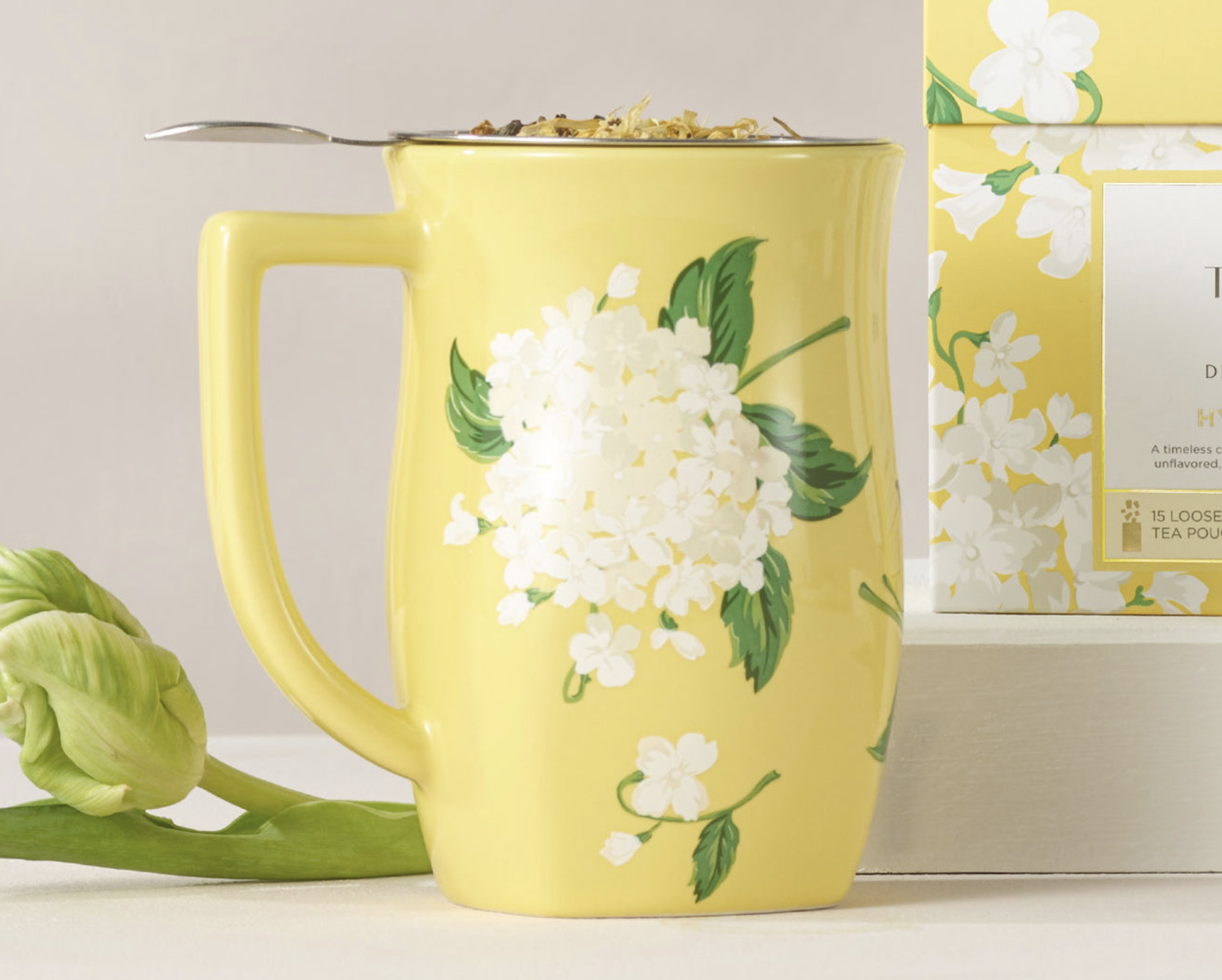 ea forte hydrangea steeping cup with infuser.