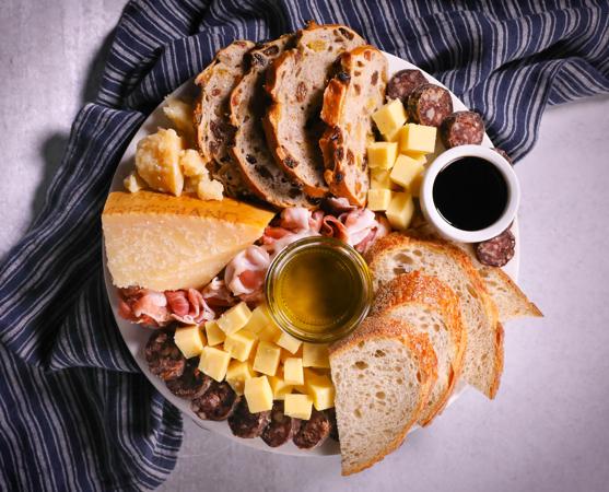 DLM Artisan Collection with Italian Olive Oil, Balsamic Vinegar, Sourdough Bread, Parmesan Cheese, Cheddar Cheese, Salami, Prosciutto, Raisin Walnut Bread