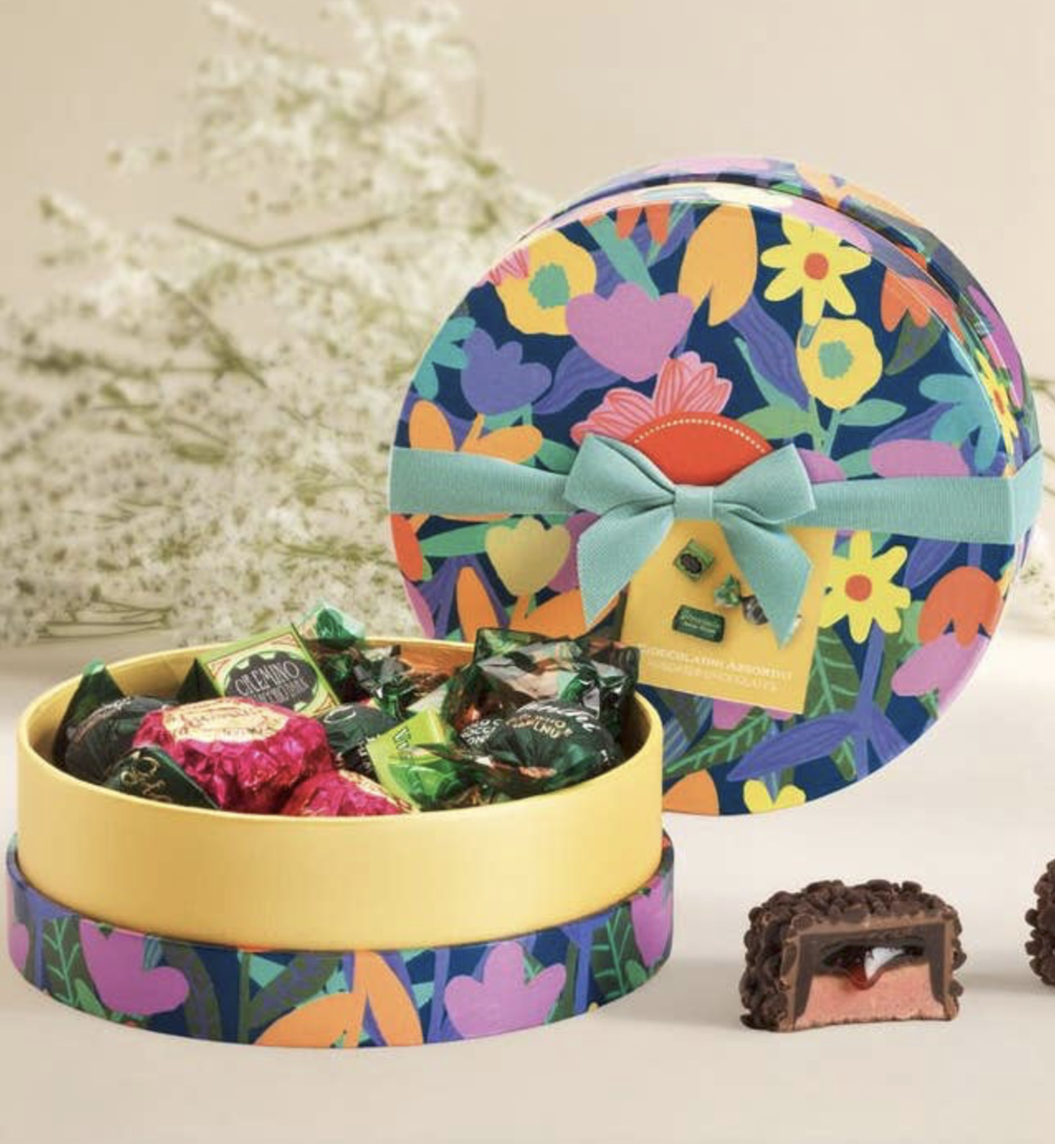 Venchi Spring Mother's Day Gift Box