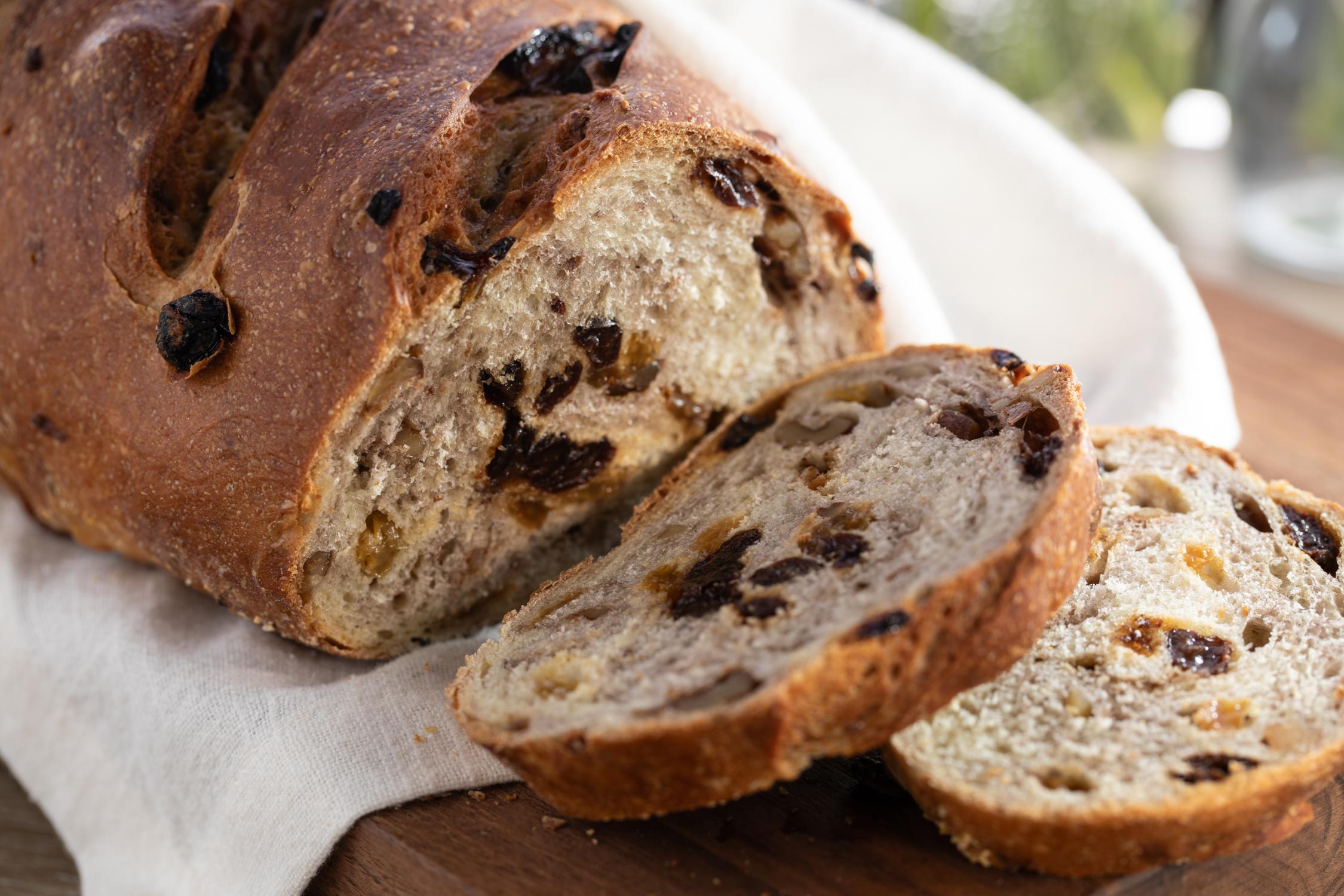 DLM Raisin Walnut Bread